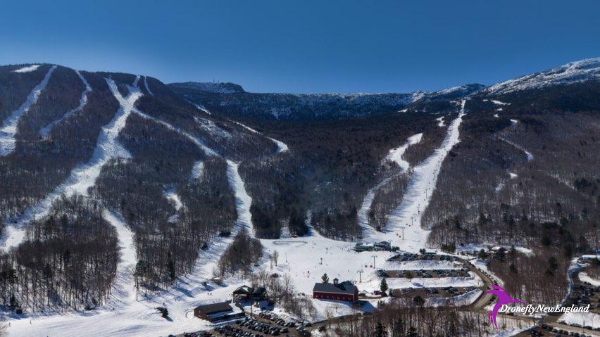 Link to 360 degree panorama of Stowe Mountain, Stowe, Vermont