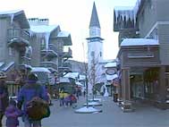 heated cobble stone shopping area at the Stratton Ski Resort